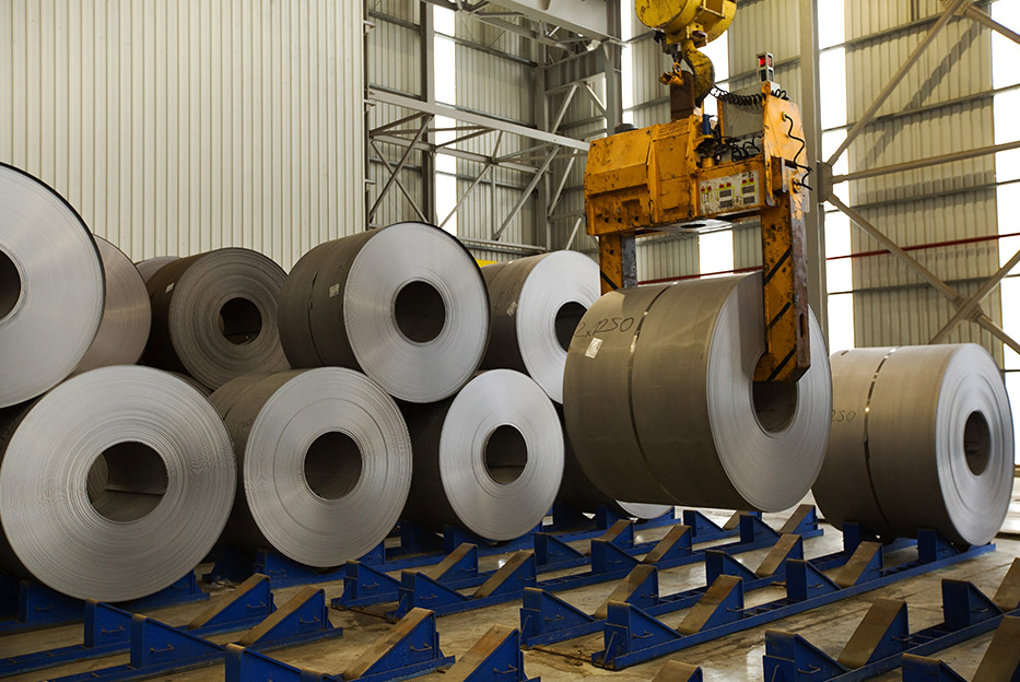 UNICA Iron and Steel - Rolls of Metal
